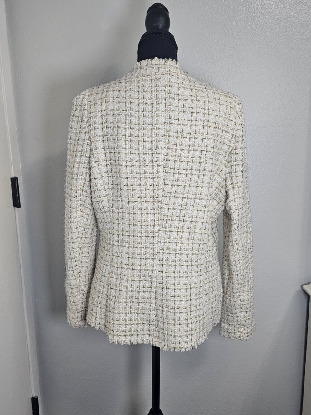 Andree By Unit Tweed Plaid Gold and White Full Open Women's Blazer - Size Large - Picture 3 of 7